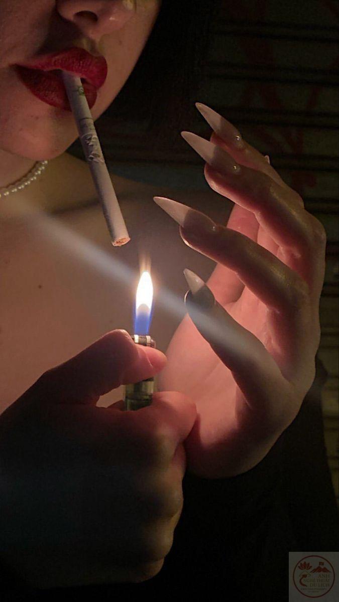 Ảnh chill hút thuốc