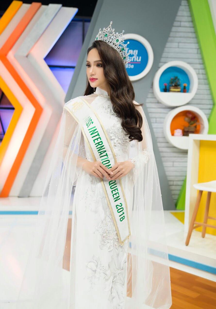 huong giang dang quang hoa hau chuyen gioi anh 5