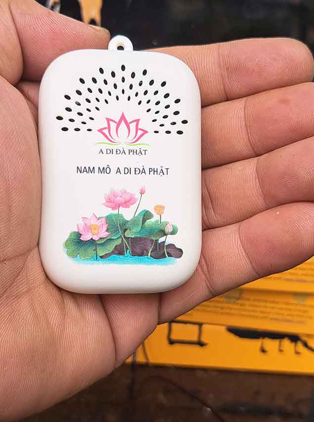 Thiết kế nhỏ gọn chỉ bằng 4 ngón tay