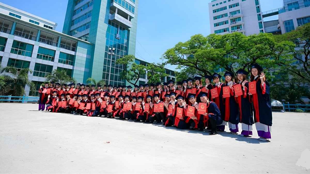 Trường IUH là trường công lập hay dân lập