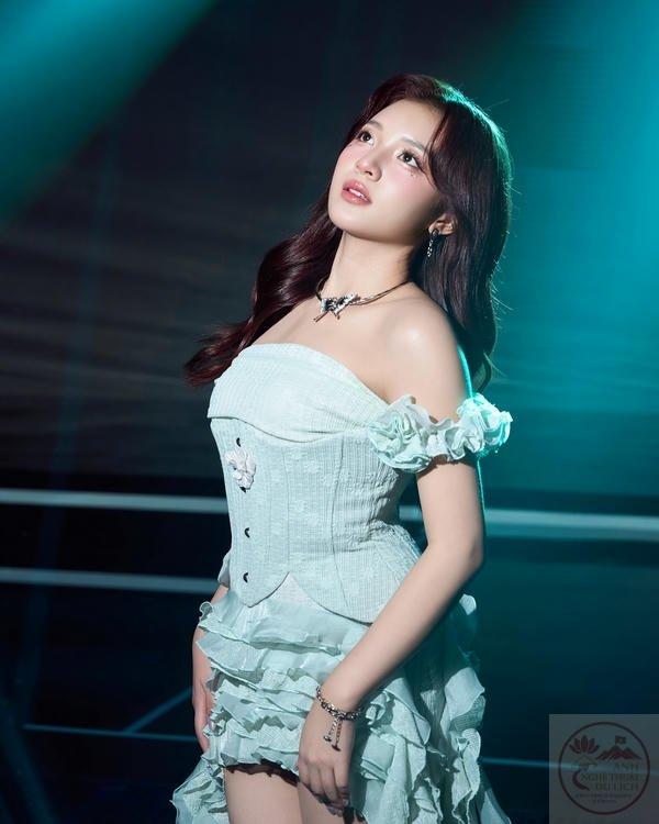 MC Phương Thảo sexy (4)