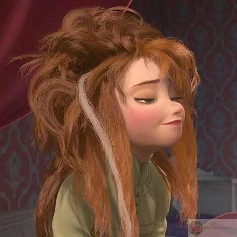 Ảnh công chúa Disney chê có chữ