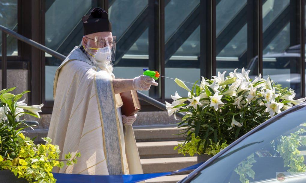 Meme bắn súng dễ thương khẳng định ngay cả tình huống căng thẳng cũng thành hài hước