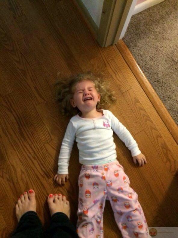 Meme mệt mỏi vui nhộn được dùng nhiều khi trò chuyện online cùng bạn bè thân thiết