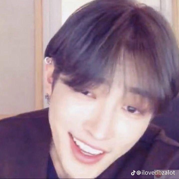 Không ai hiểu sao mình cười, mình cũng vậy