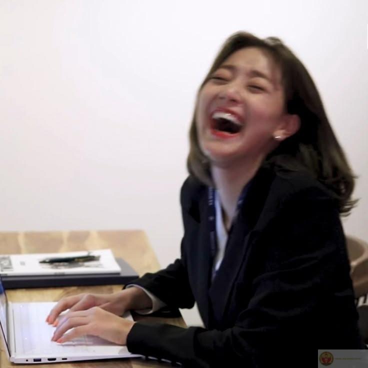 Tưởng là mệt, hóa ra thiếu tiếng cười