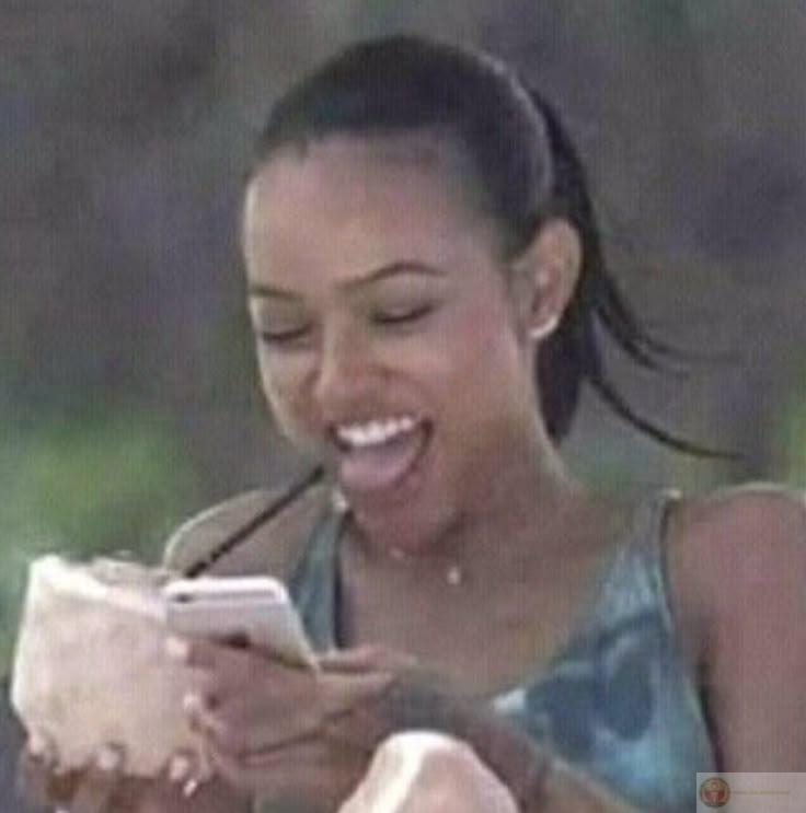 Chẳng có gì vui nhưng vẫn cười được