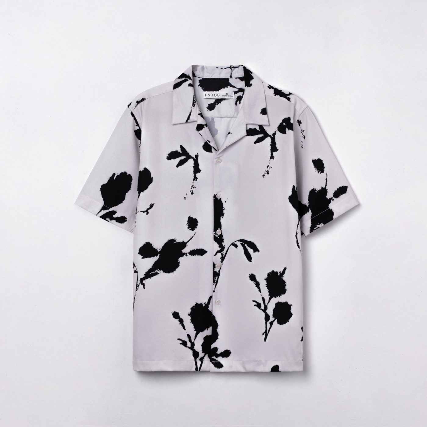 Ao so mi nam hoat tiet dang suong phu hop voi nguoi gay