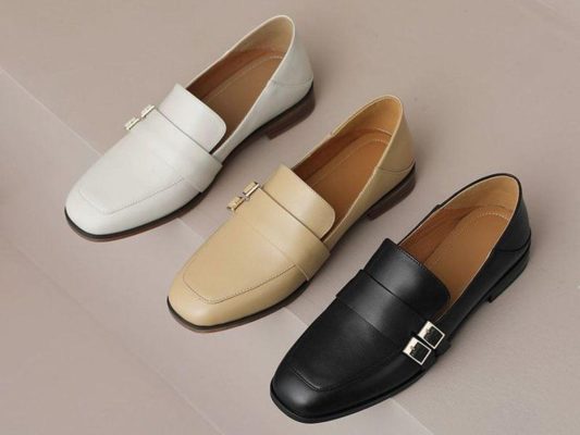 12 cách phối giày loafer nữ cân mọi phong cách