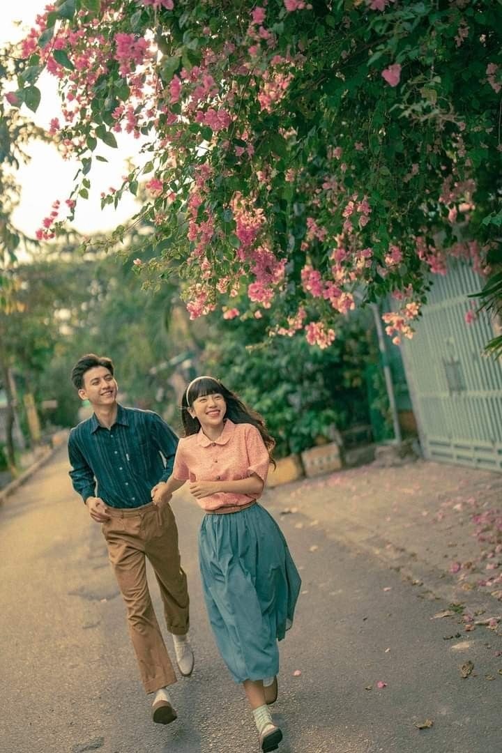 Cách pose dáng chụp ảnh cặp đôi mùa Valentine 5