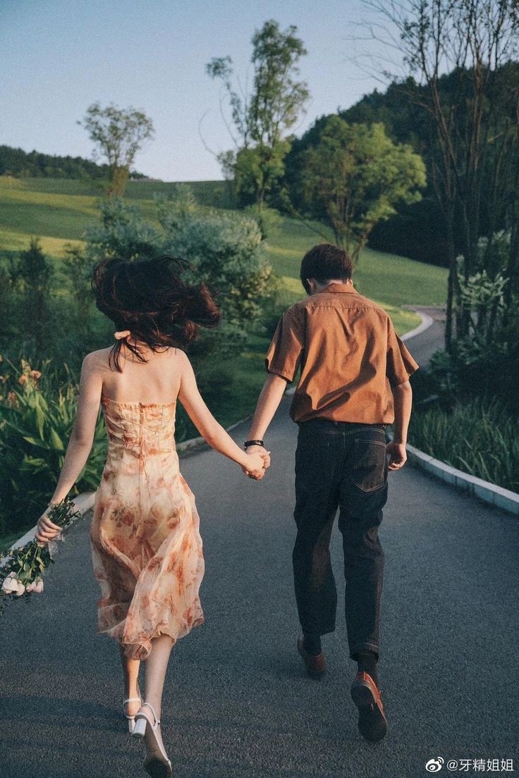 Cách pose dáng chụp ảnh cặp đôi mùa Valentine 9