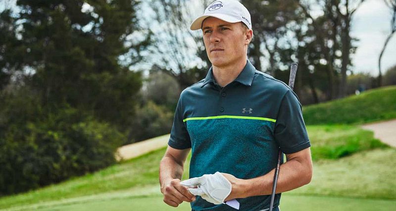 Quần áo golf Under Armour là item hàng đầu cho golfer