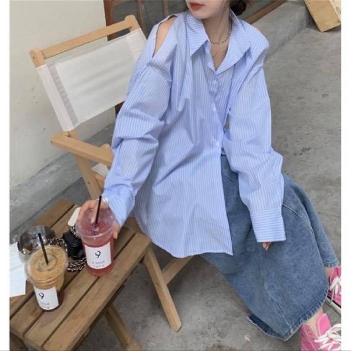 Mẫu áo sơ mi nữ khoét vai độc đáo và quyến rũ