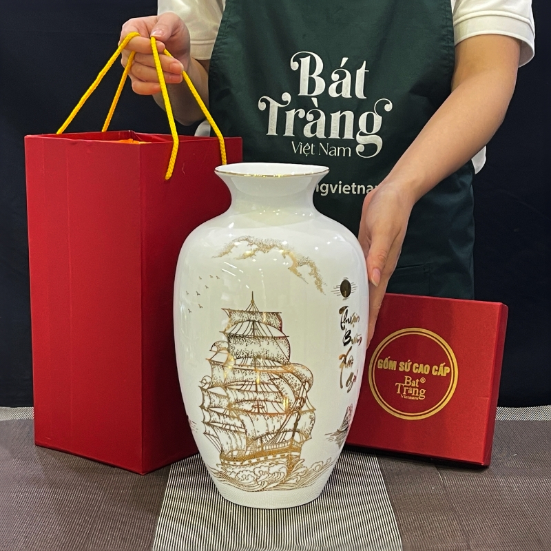 binh-hoa-qua-tang-in-logo-hoa-tiet-thuan-buom-xuoi-gio-ve-vang (3)