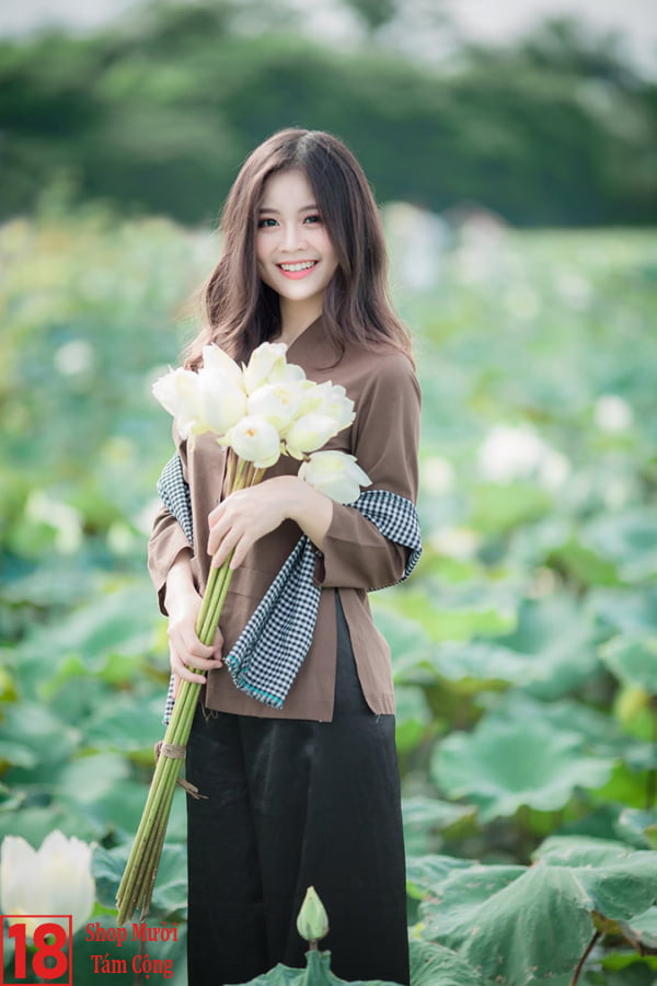 Gái Xinh Quê Mặc áo Bà Ba (4)