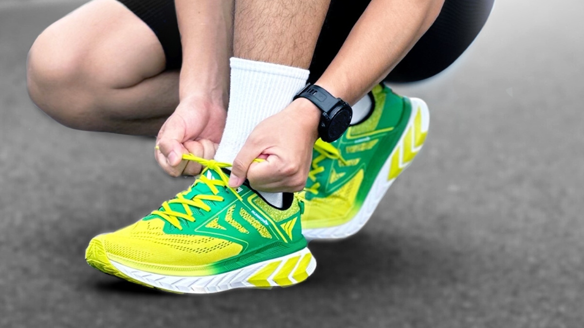 top 8 giày chạy bộ dưới 1 triệu đáng mua nhất hiện nay