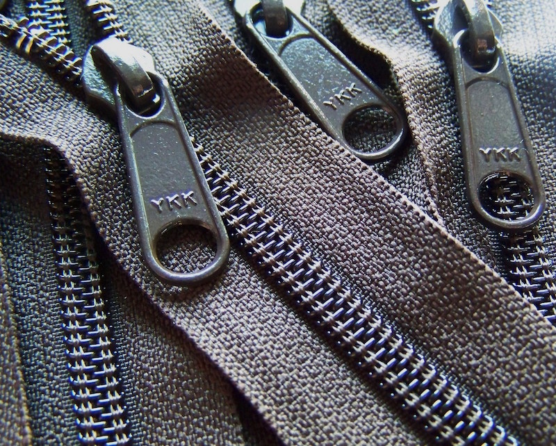 Phân biệt túi Coach thật và giả như một chuyên gia hàng hiệu