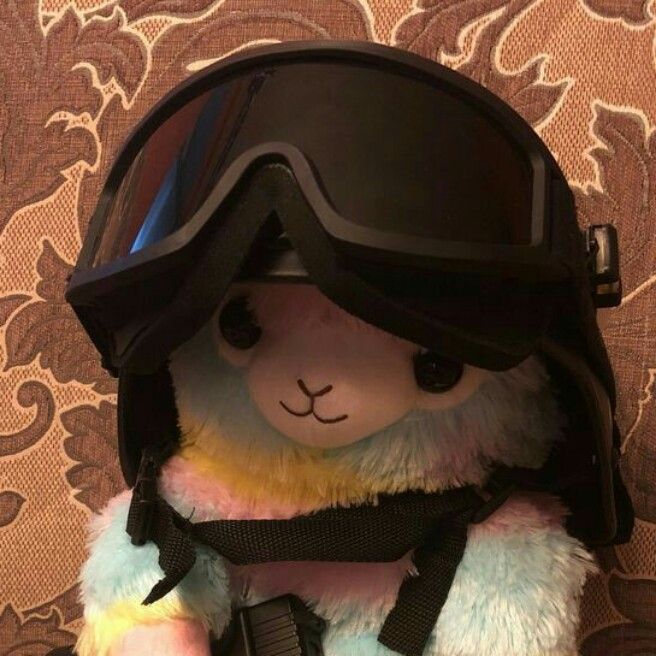 Một cú share nhầm có thể đổi màu áo ngay