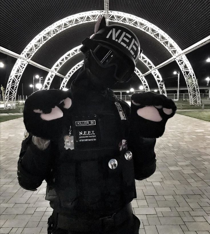 Đang online mà nghe