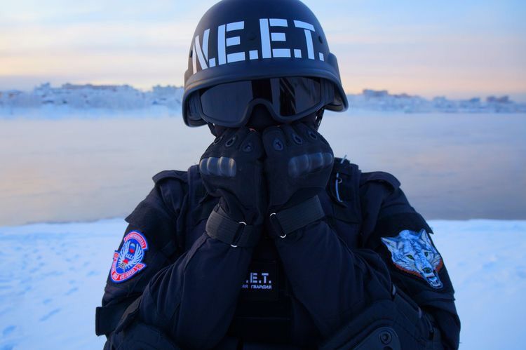 Gửi sticker sai là nhận được giấy triệu tập