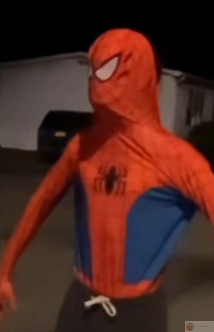 Khi tất cả đều nói