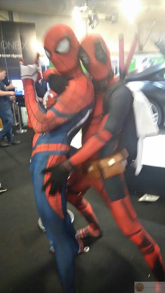 Mỗi lần thấy chỉ tay là biết sắp có hiểu lầm