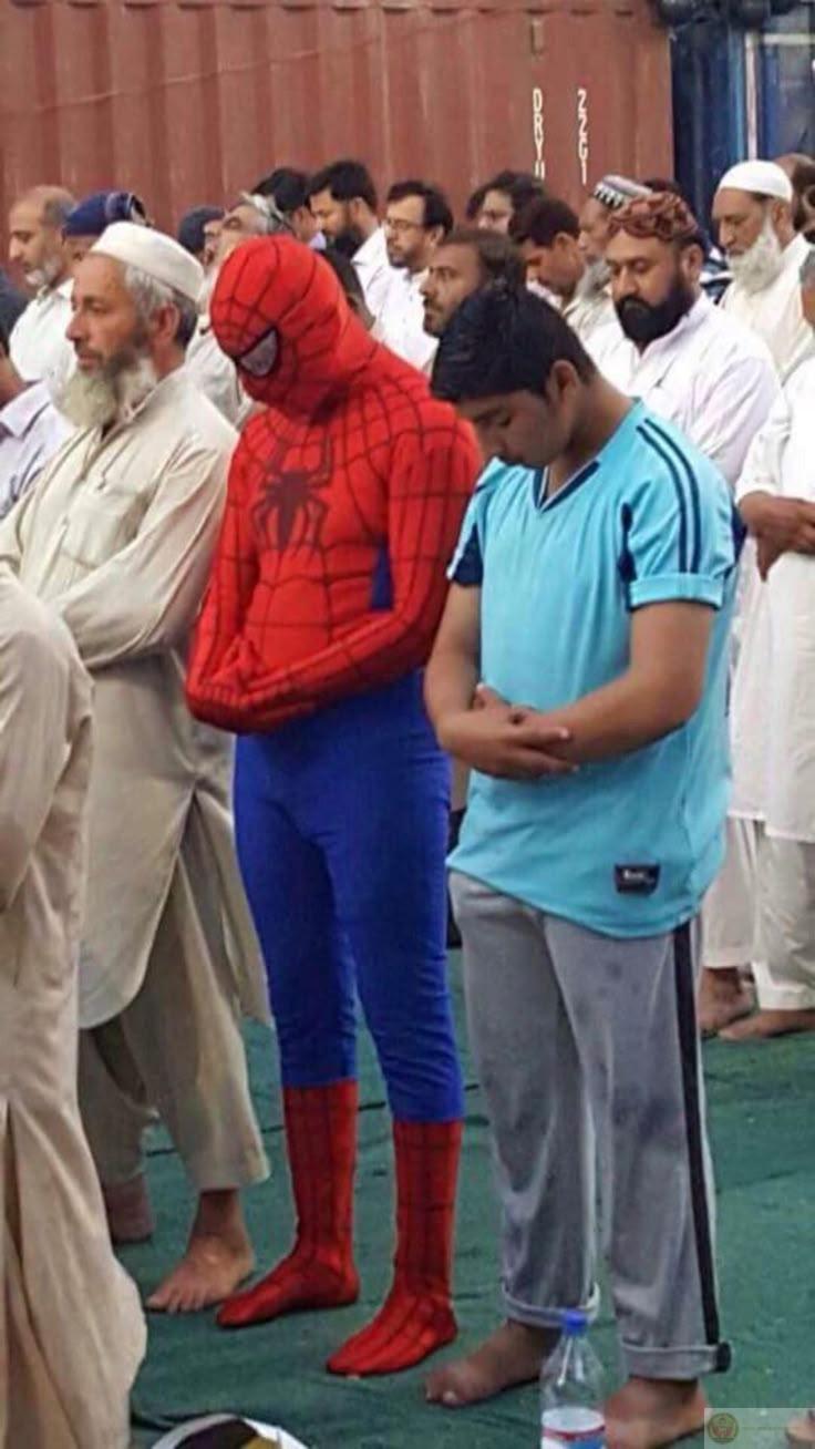 Nhìn nhau ngơ ngác, rồi đổ lỗi cho định mệnh