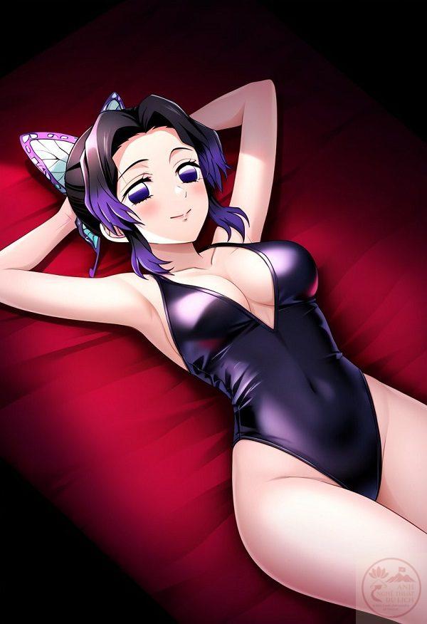 Khoảnh khắc Shinobu nhìn thẳng vào ống kính, tạo cảm giác mê hoặc