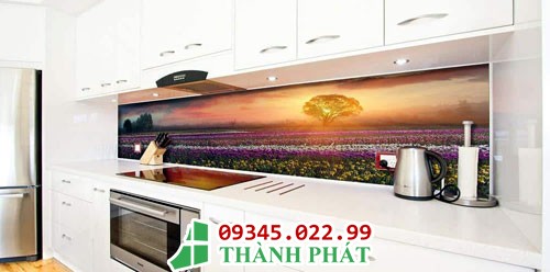 Mẫu kính ốp bếp phong cảnh thiên nhiên hữu tình