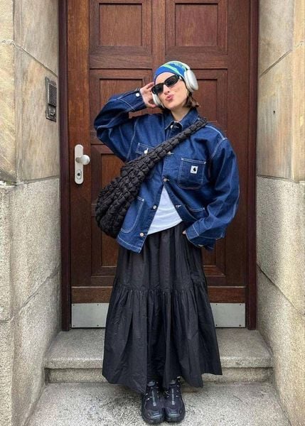 Cách phối đồ với chân váy xếp ly dài - blazer