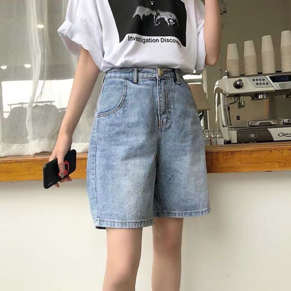 Bí quyết phối giày với quần short Nữ cá tính trendy 2024